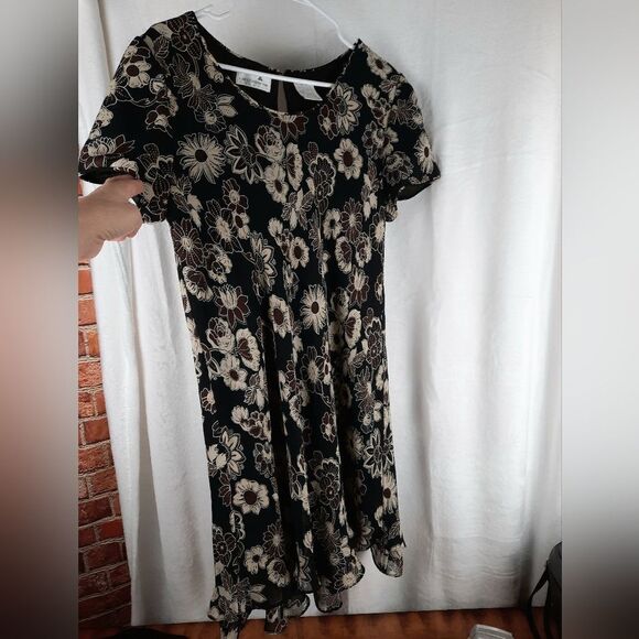 Liz Claiborne Floral Print Dress NWOT - Picture 6 of 15